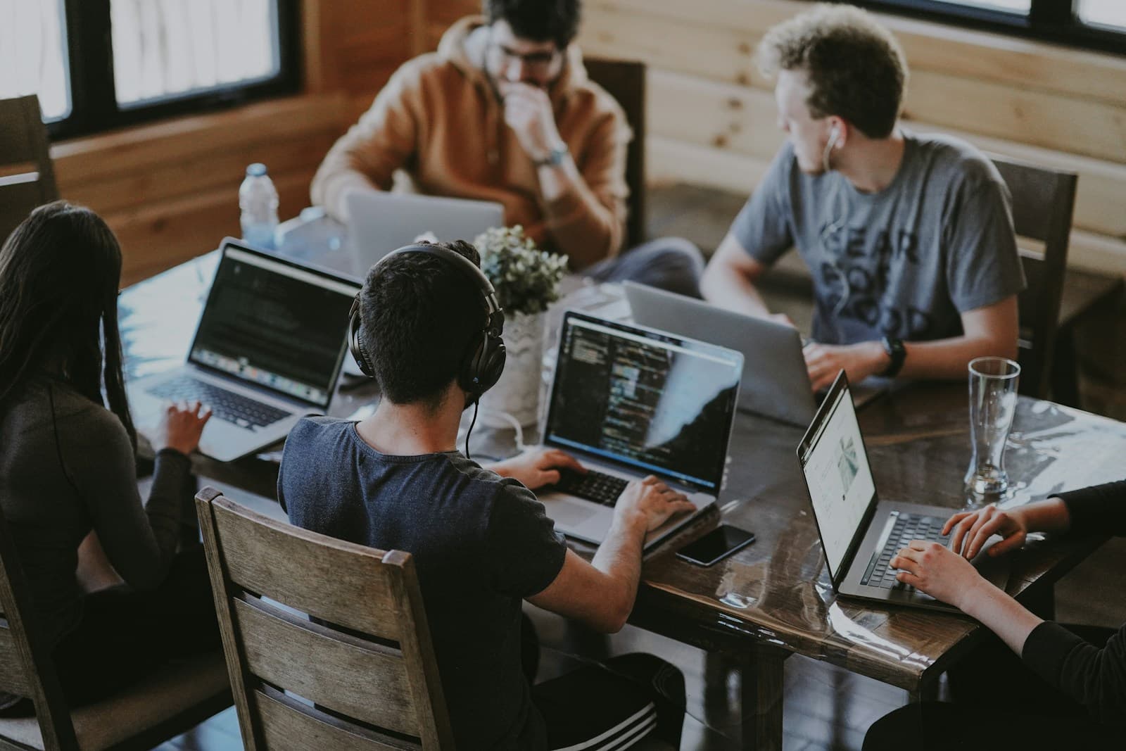 Building team accountability on the manufacturing floor